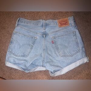 Levi's 501 Mid-Rise Button Fly Denim Cutoff Shorts. Light Wash, Women's 26